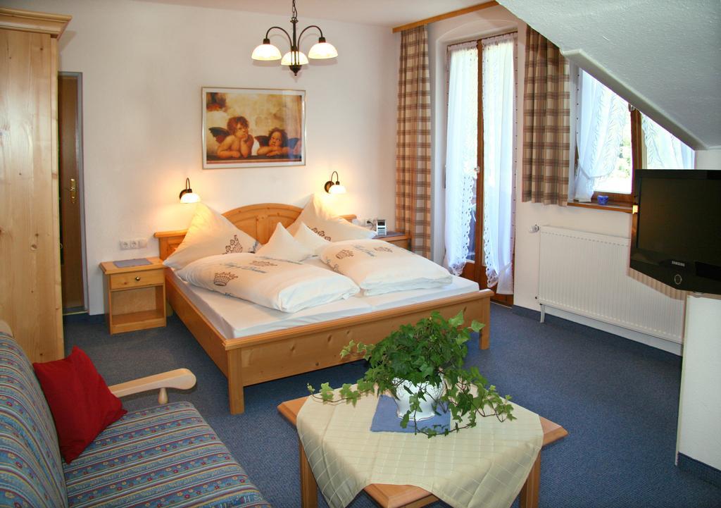 Krün Ferienhotel Barmsee מראה חיצוני תמונה